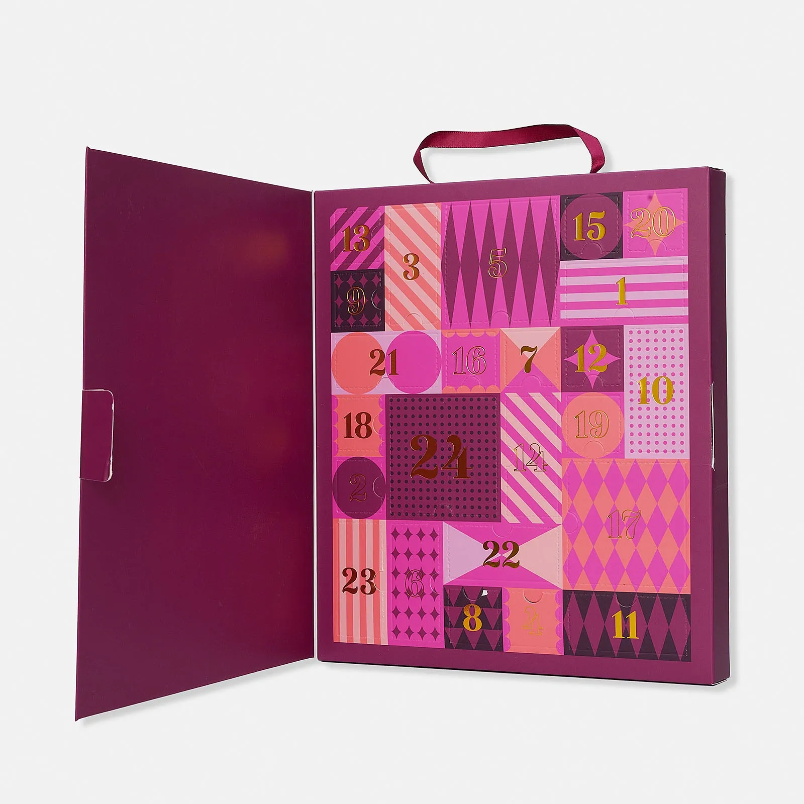 Adventskalender 2025 - guldfärgade smycken 2